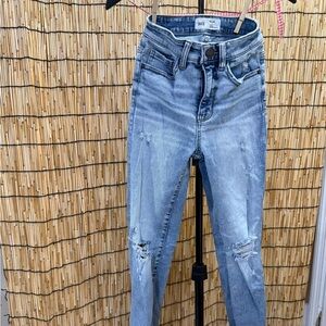 BKE Medium Wash Skinny Jeans with Knee Distressing